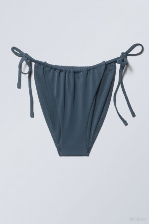 Weekday Breeze String Bikini Bottoms Navy | YDRA5140