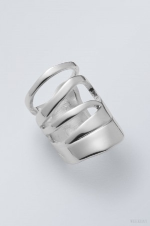 Weekday Motion Ring Silver | FSLY2472