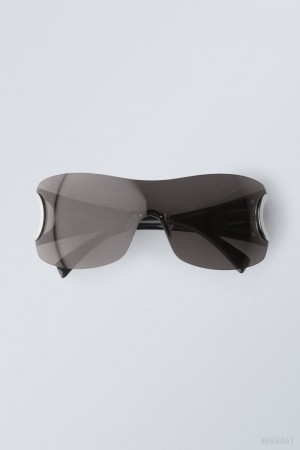 Weekday Motion Sunglasses Black | VVDM9606