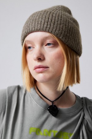 Weekday Pow Beanie Mole | MFAA0189