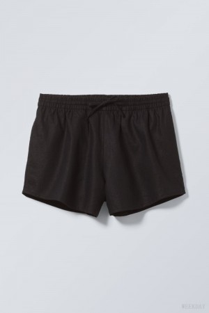 Weekday Tyler Linen Blend Shorts Black | WKHB3322