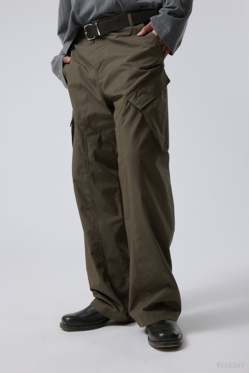 Weekday Astro Loose Asymmetric Cargo Trousers Khaki Green | TEKF1066