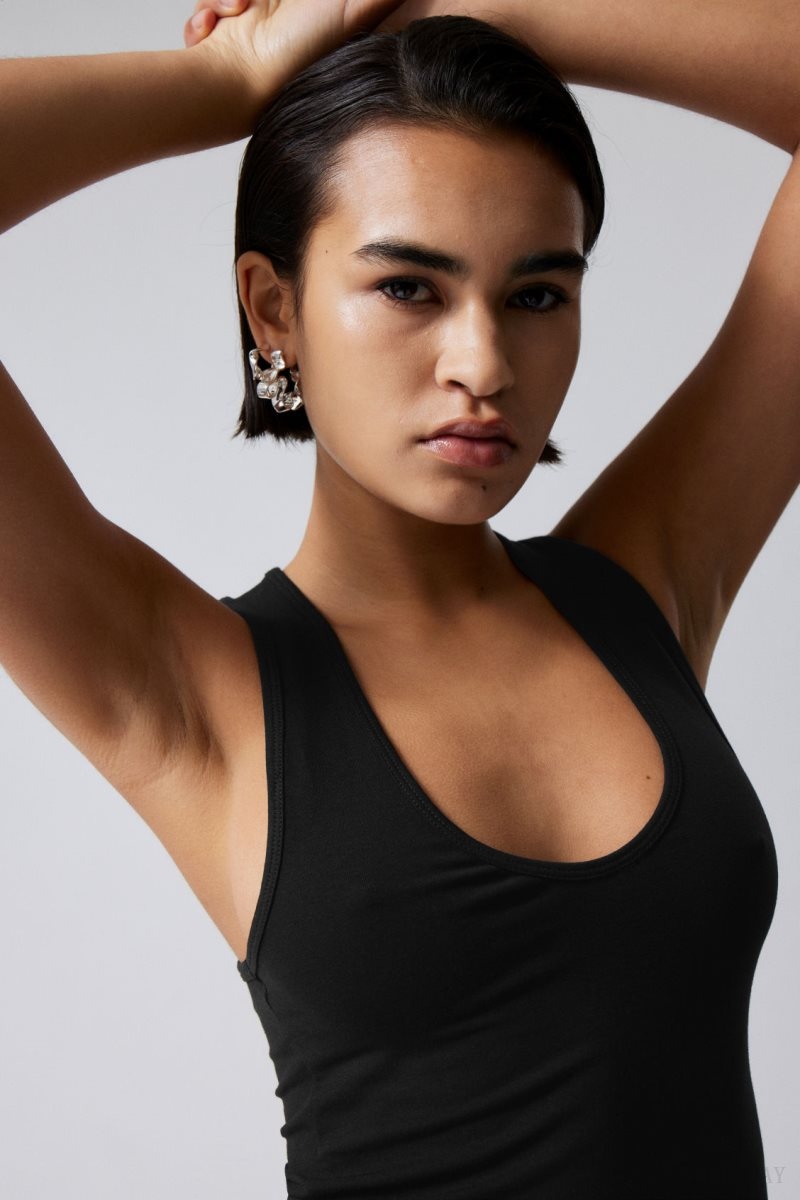 Weekday Deep U-Neck Tank Top Black | JHWF3923