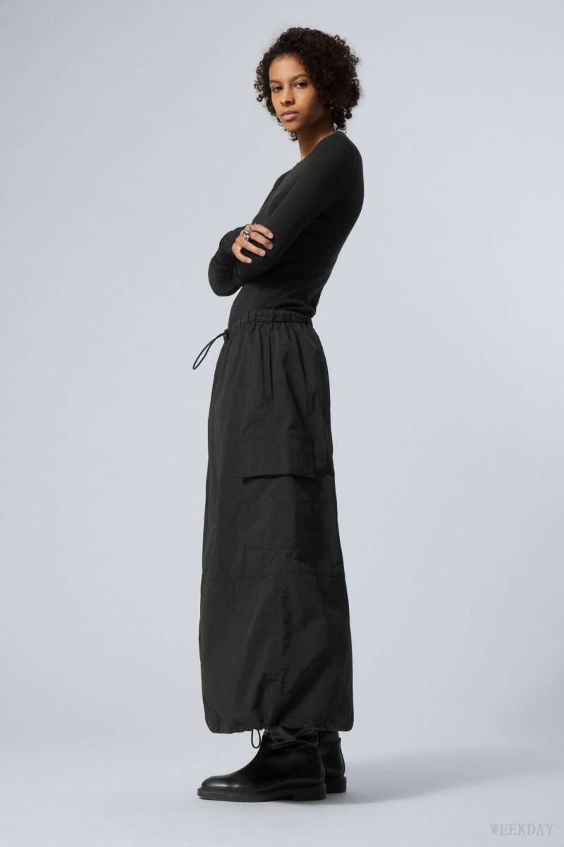 Weekday Edge Cargo Skirt Black | OJTT4496