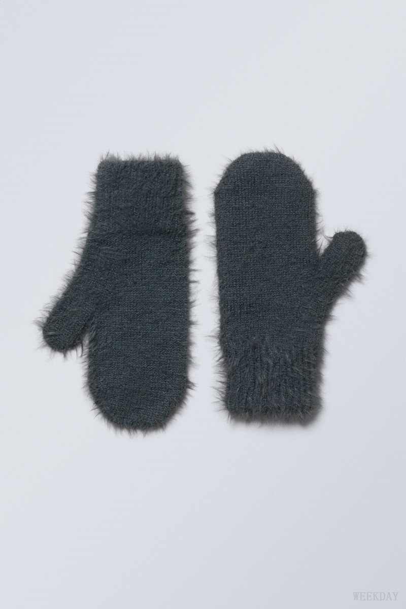 Weekday Ella Hairy Knit Mittens Black | RHML7564