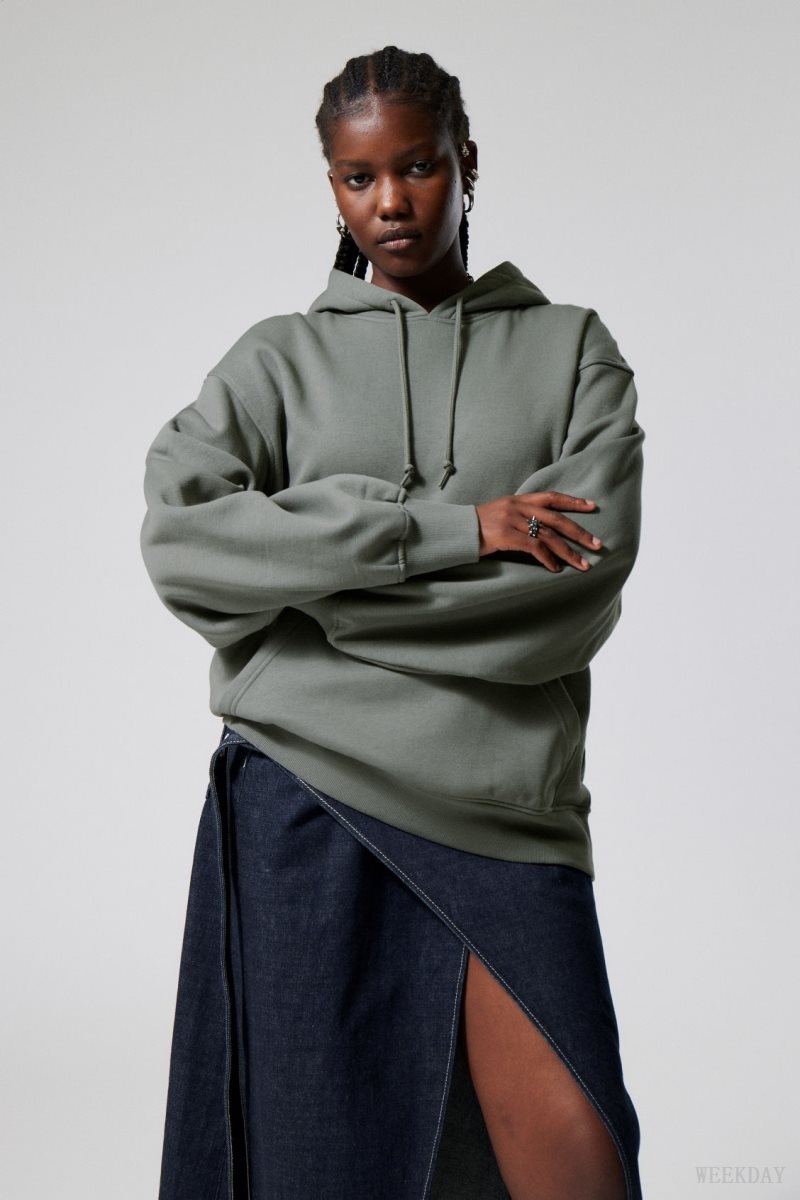 Weekday Essence Relaxed Hoodie Olive Green | XVEB5258