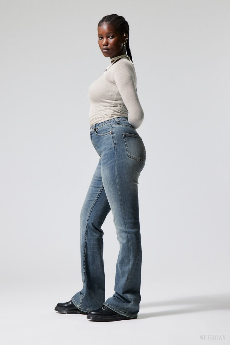 Weekday Glow Curve High Flared Jeans Blue | MRSN6331