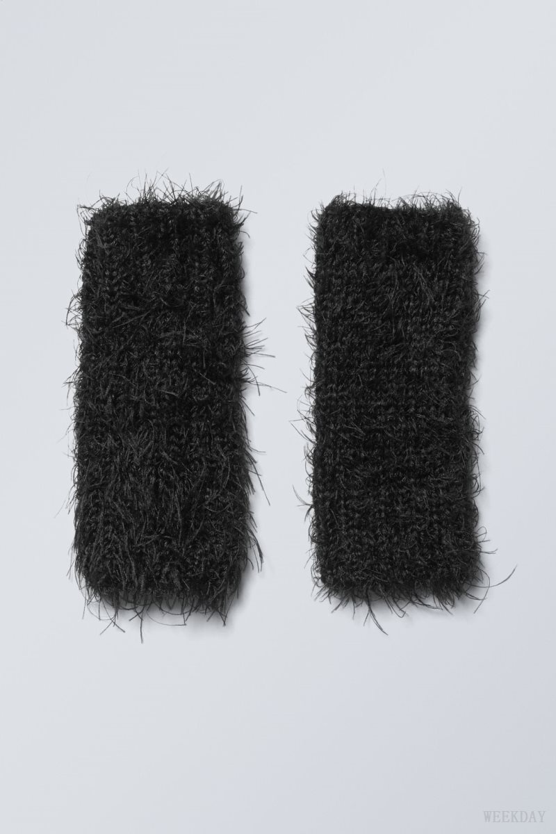 Weekday Hairy Wristwarmers Black | WYNG1634