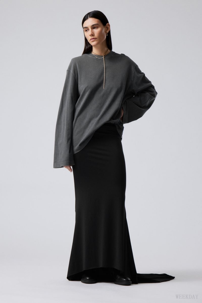 Weekday Long Asymmetric Drape Skirt Black | BBML5265