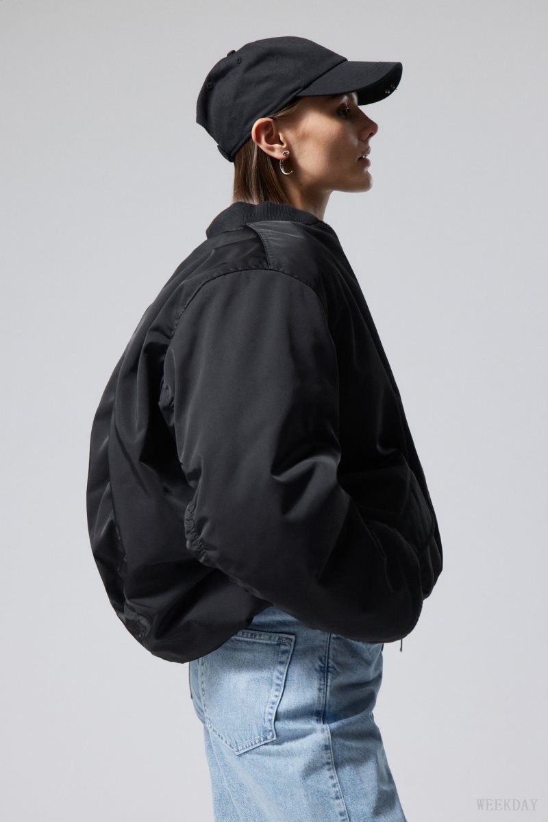 Weekday Lui Oversized Bomber Jacket Black | MVEQ4290