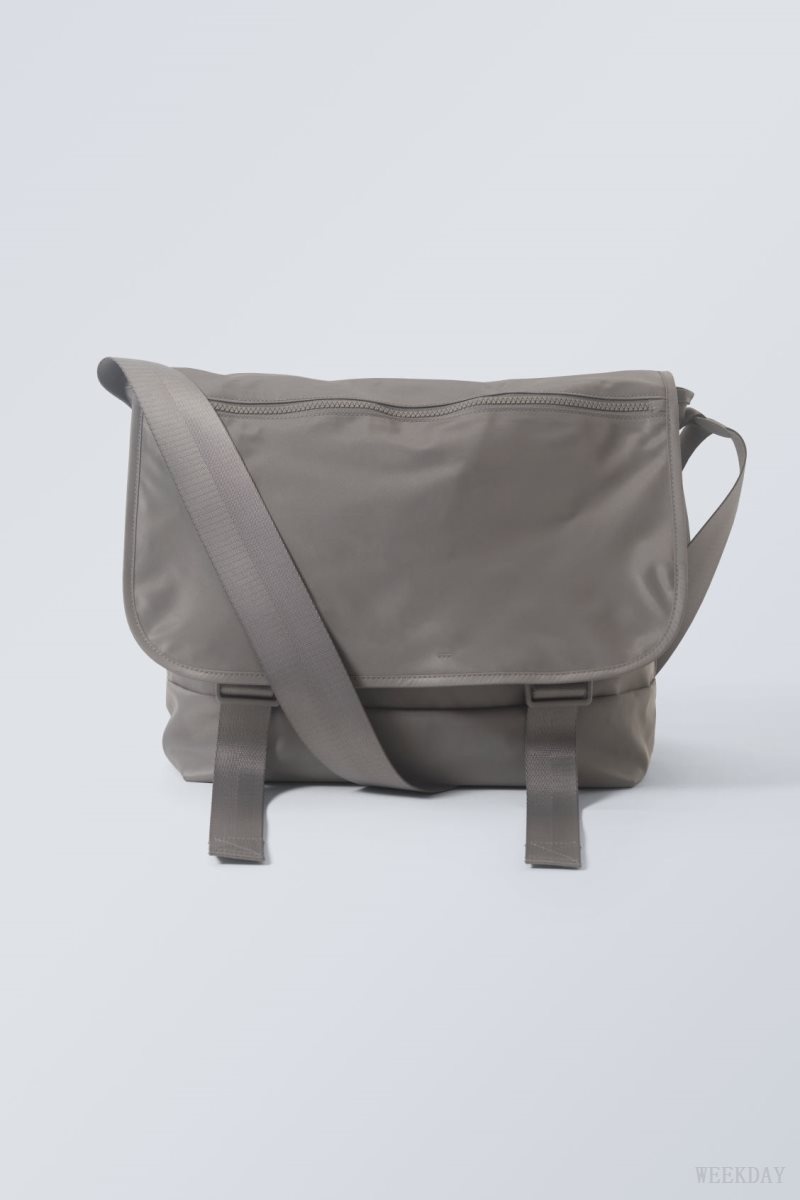 Weekday Messenger Bag Grey | EERZ4345