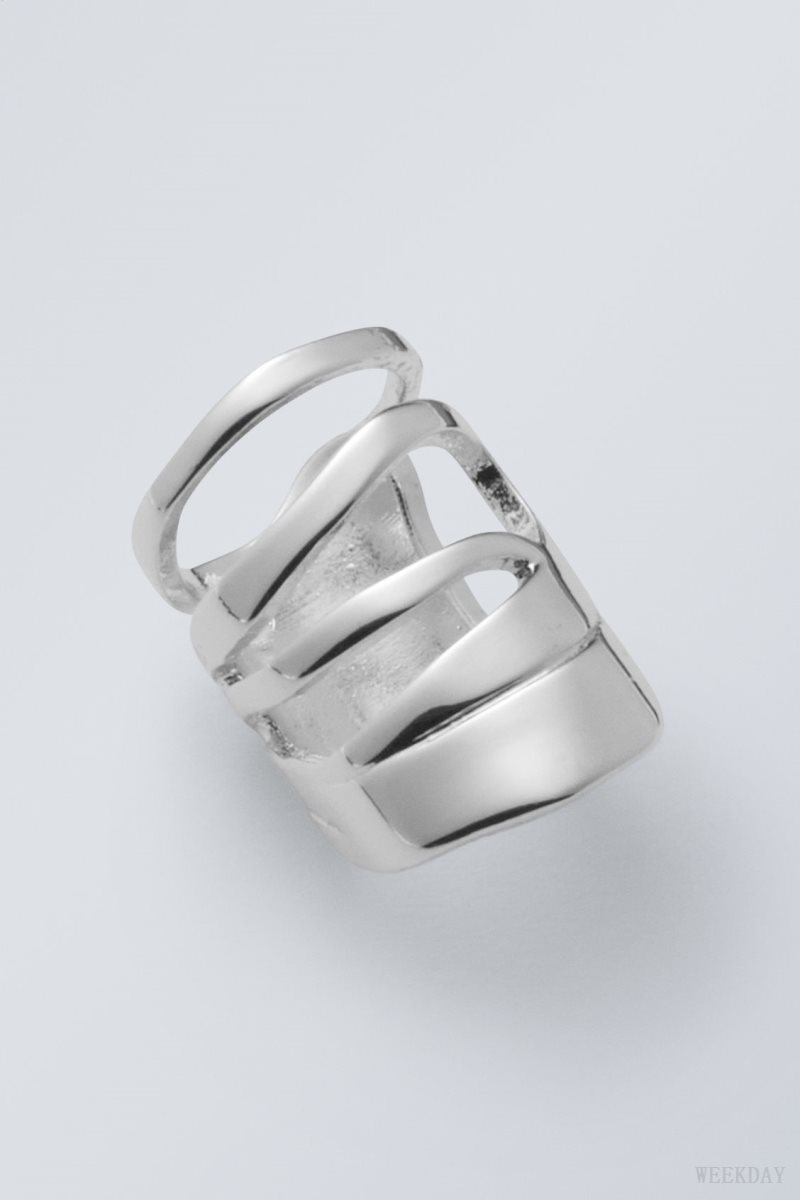 Weekday Motion Ring Silver | FSLY2472