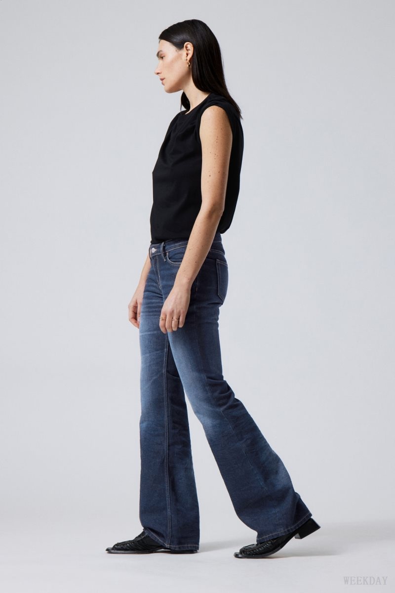 Weekday Nova Low Bootcut Wrinkle Jeans Blue | NOOG8951