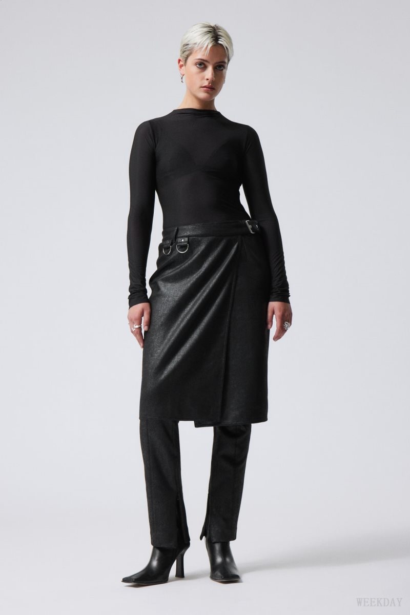 Weekday Oda Coated Faux Leather Midi Skirt Black | MCSZ8765