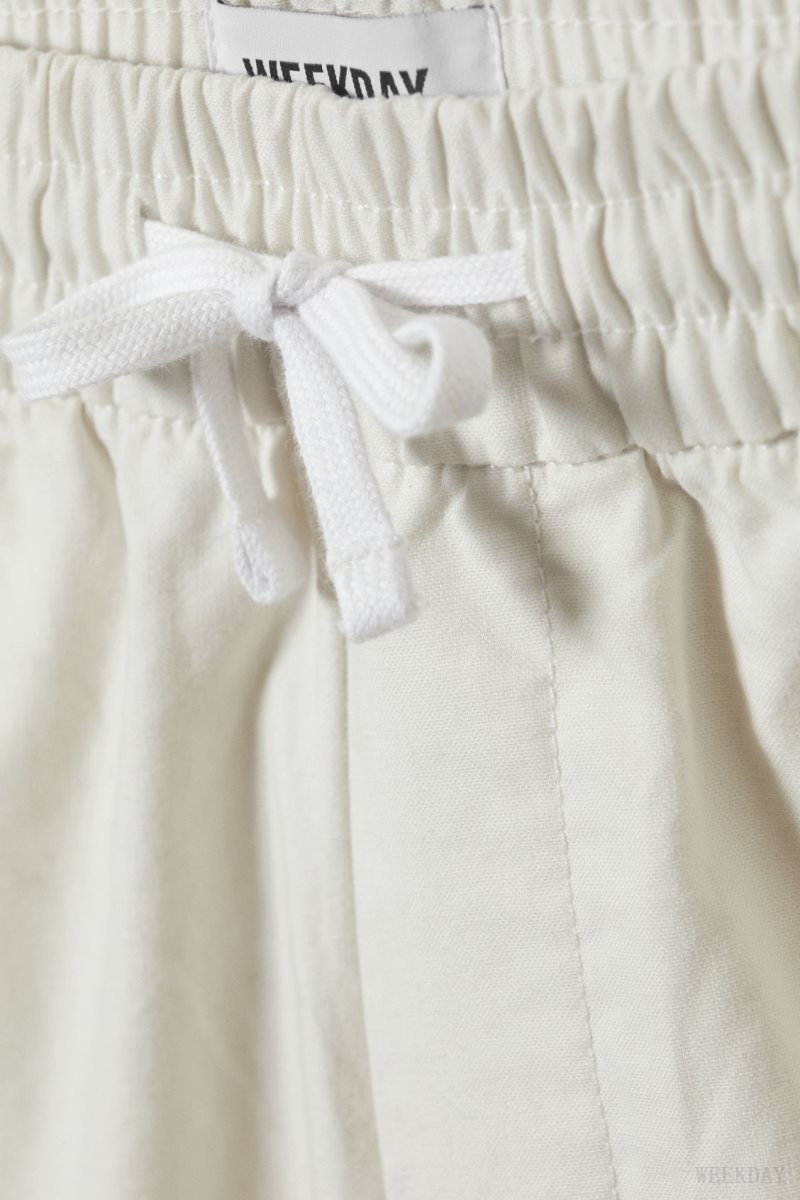 Weekday Olsen Regular Shorts White | JYCJ9937