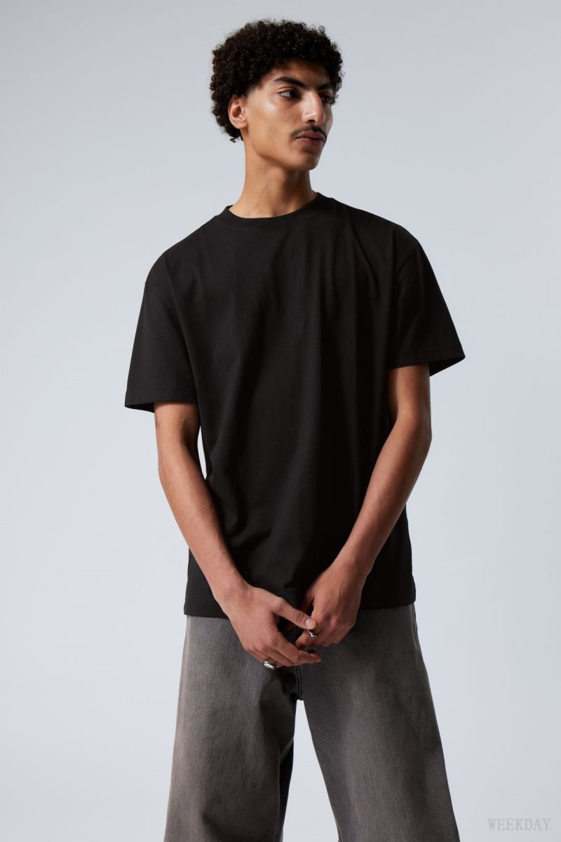 Weekday Oversized Heavyweight T-shirt Black | RMBR6003