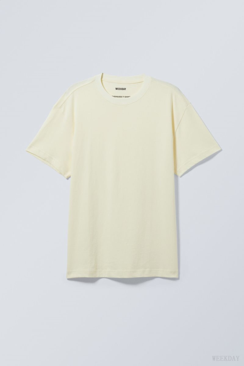 Weekday Oversized T-Shirt Light Yellow | PXDK2680