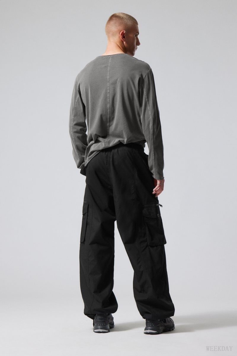 Weekday Piper Loose Cargo Trousers Black | KRAA5324