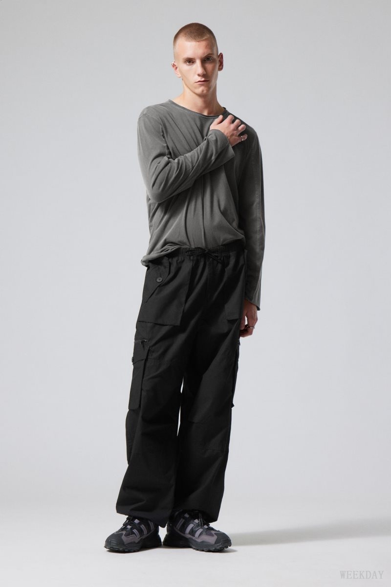 Weekday Piper Loose Cargo Trousers Black | KRAA5324