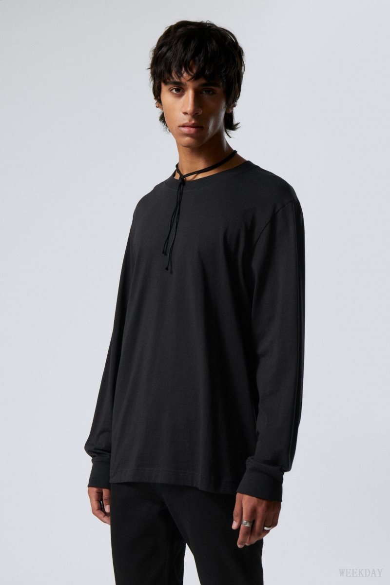 Weekday Relaxed Midweight Long Sleeve Black | TEZF3025