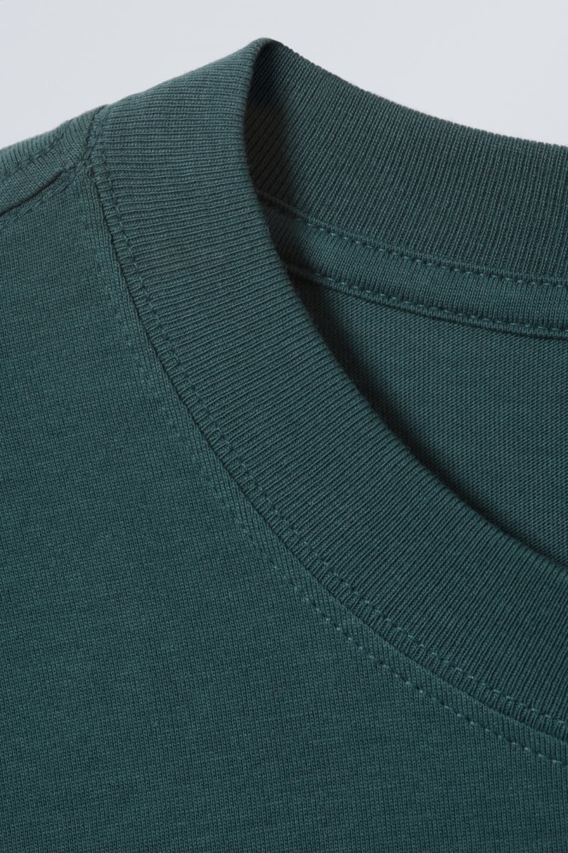 Weekday Relaxed Midweight Long Sleeve Dark Green | OEYS7127