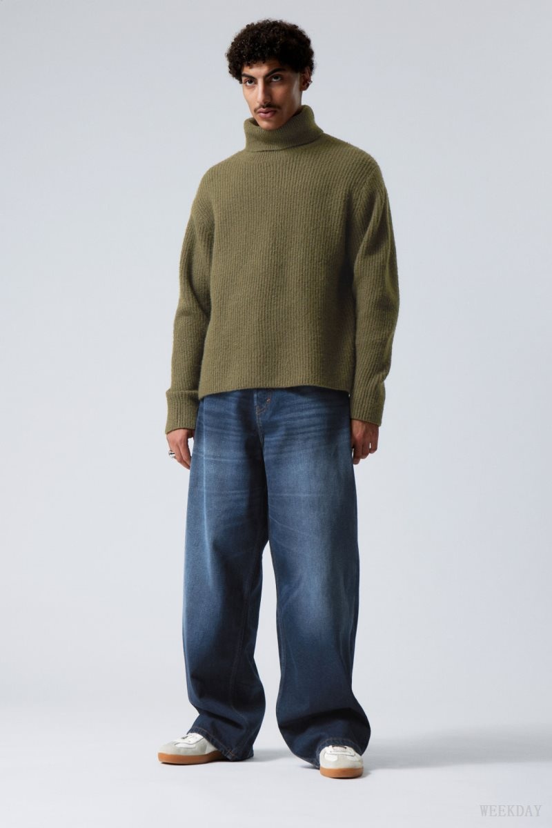 Weekday Renzo Relaxed Wool Blend Turtleneck Khaki Green | EGTY2324