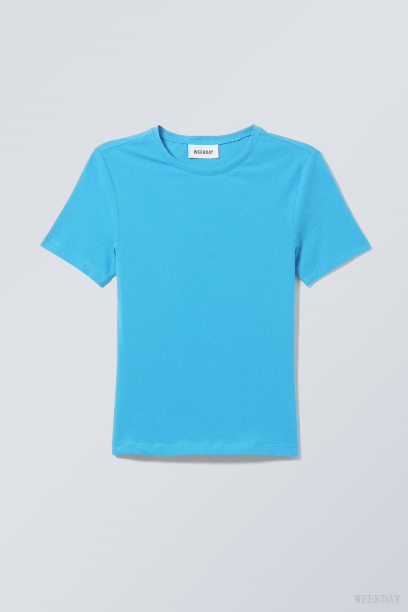 Weekday Slim Fitted T-shirt Light Blue | BBWG3467