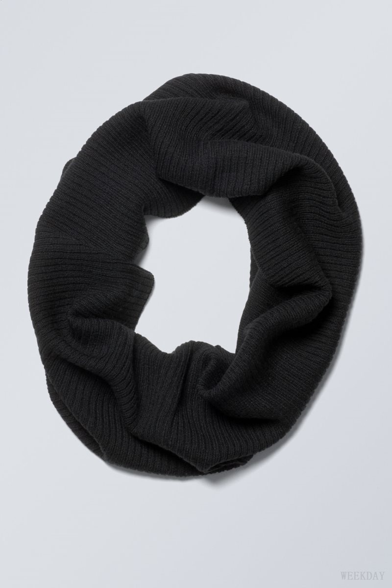 Weekday Tube Scarf Black | BQPD5762