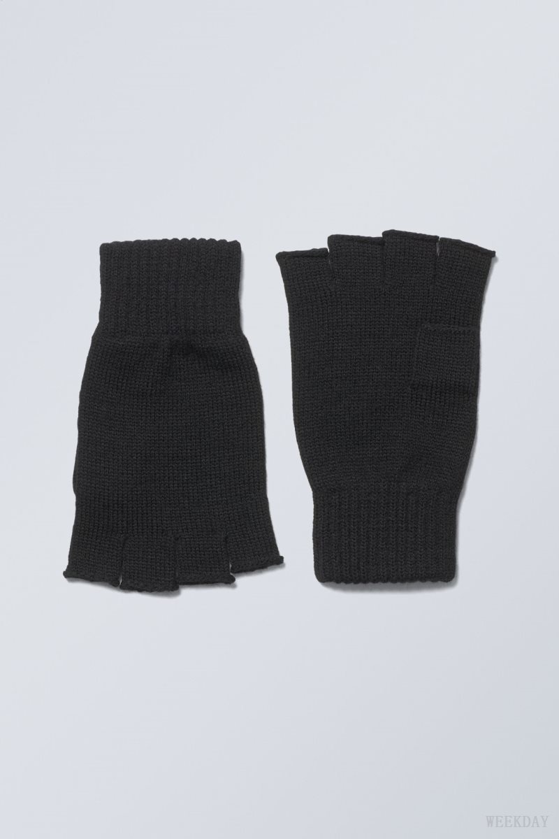 Weekday Wood Gloves Black | PLST0526